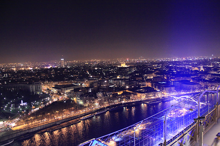 Nuit_44_Paris_XVIe depuis  la tour Eiffel_© Bernard Roux.jpg
